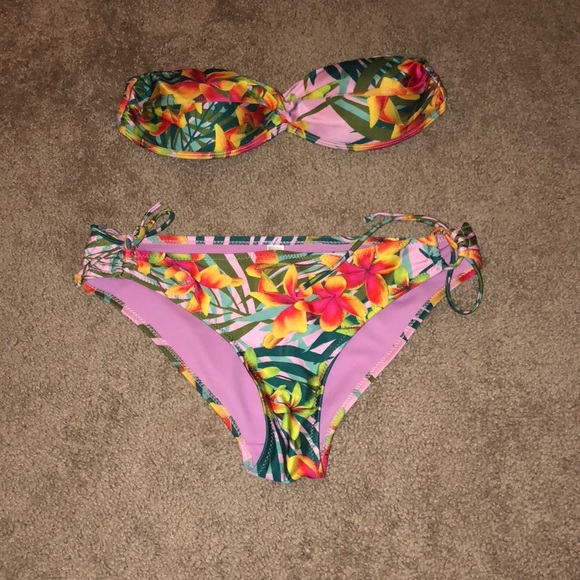 Aeropostale Other - Strapless bikini